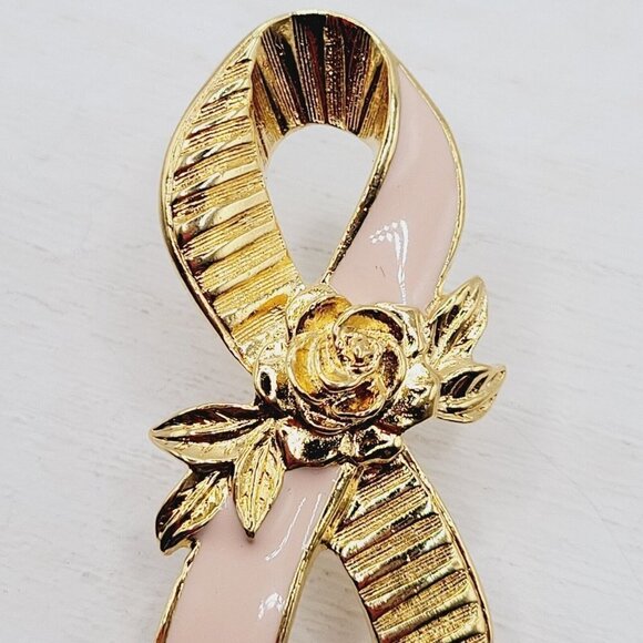 AVON Enameled Breast Cancer Awareness Lapel Pin Tie Tack Gold Tone Rose Center - Picture 2 of 5